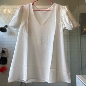 White puff sleeve